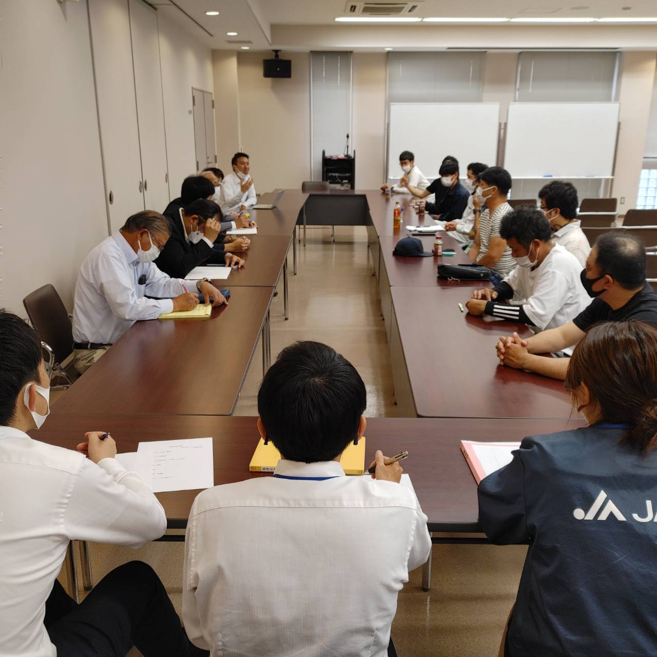 建設環境委員会の委員会報告