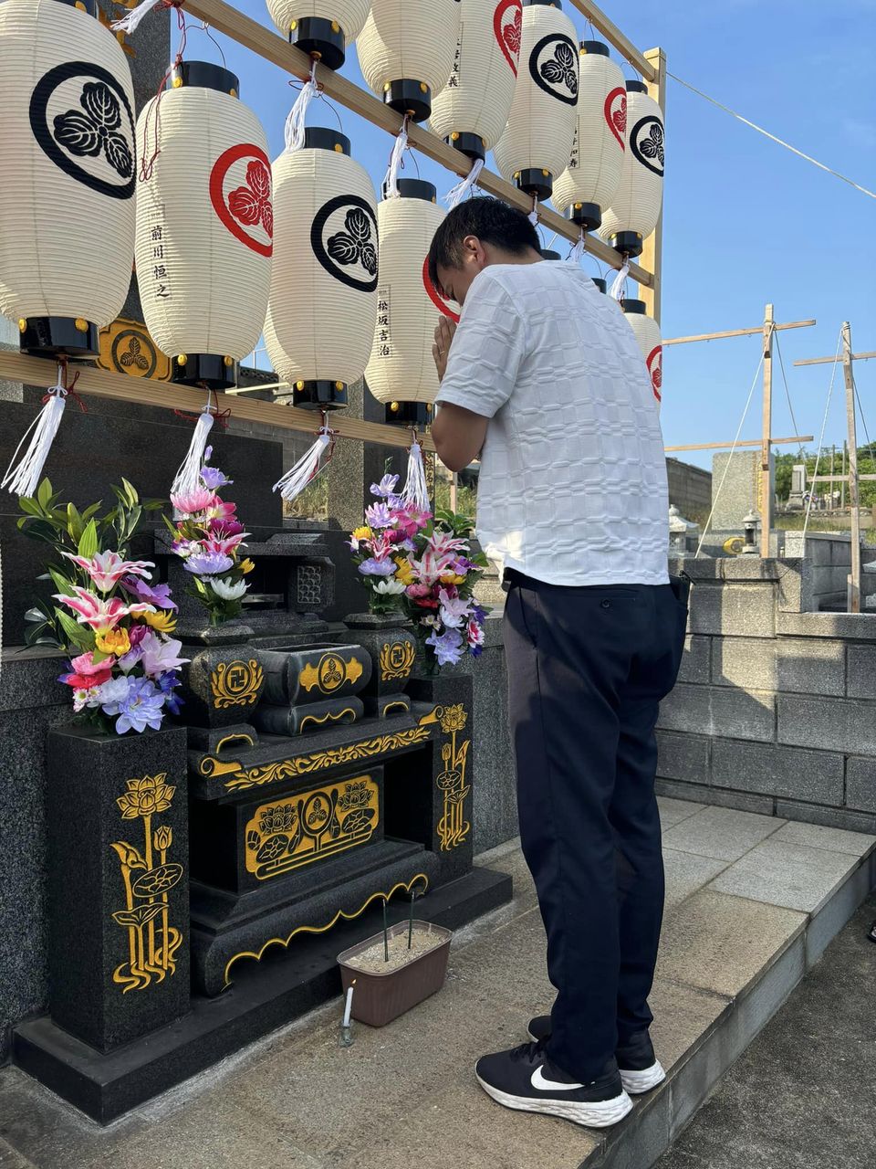先祖へのお墓参り
