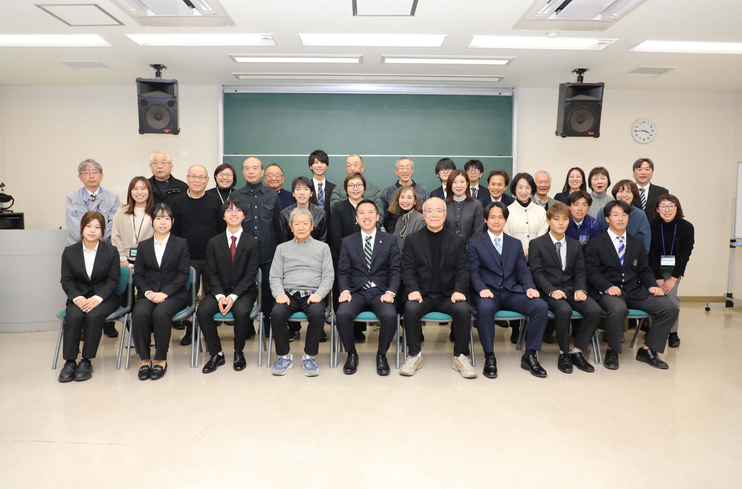 福津市の課題解決に向けて大学生の現地報告会を開催