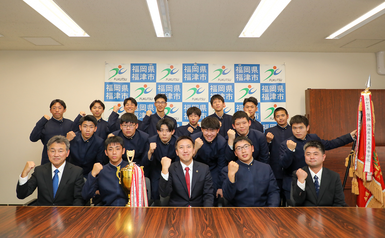 水産高校の皆さんが市役所を訪問